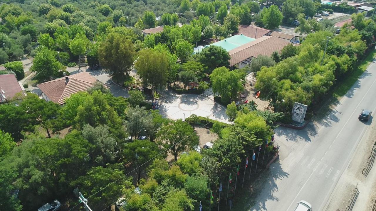 Camping Villaggio Paestum Foce del Sele Exterior photo